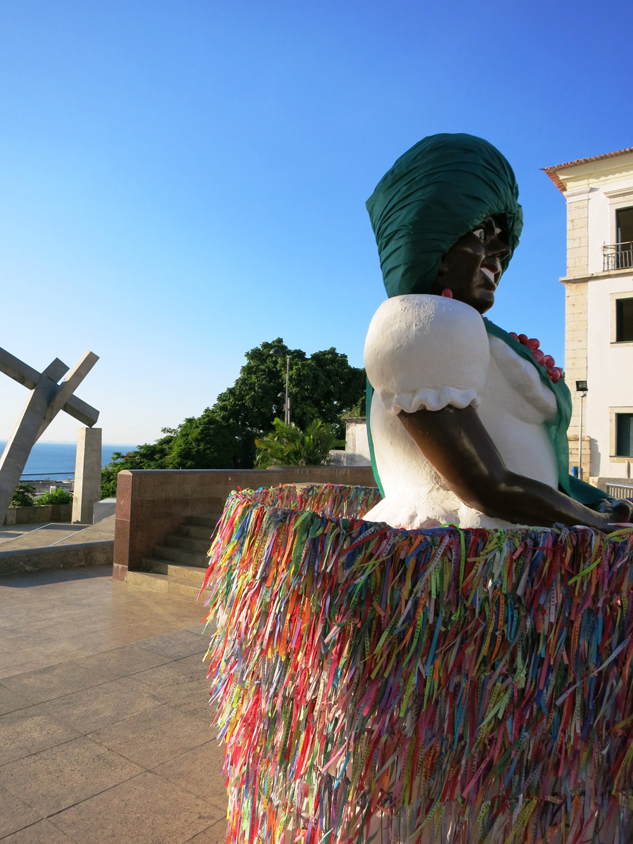 o-que-fazer-em-salvador-roteiro-de-1-dia-monumento-cruz