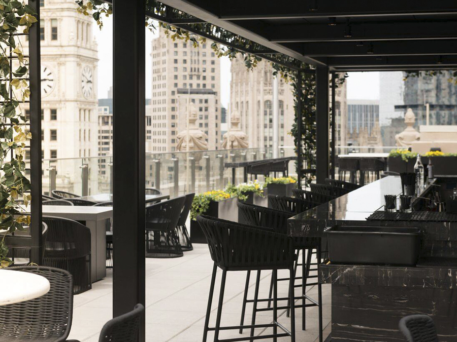 3-rooftops-em-chicago-london-house-chicago-bar