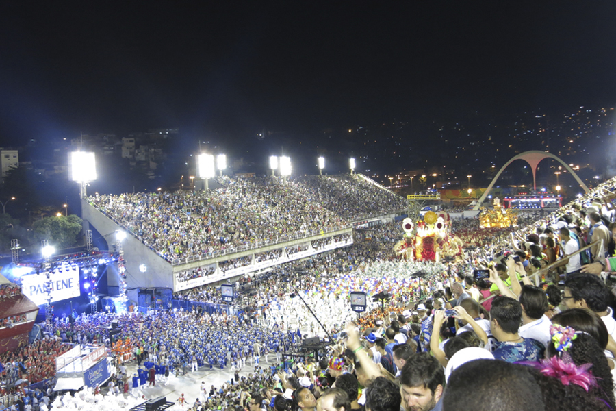 onde-passar-o-carnaval-no-brasil-confira-5 destinos-rio-de-janeiro-sapucai