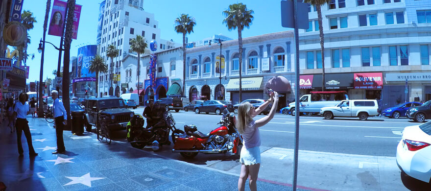 vista do famoso sinal de hollywood marco em los angeles califórnia